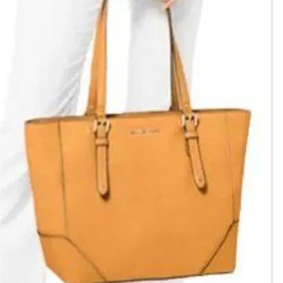 Michael Kors aria cider tote purse lg (mustard/cider yellow) EUC - Picture 2 of 12